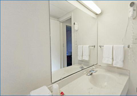 Americas Best Value Inn Winchester Kamer foto